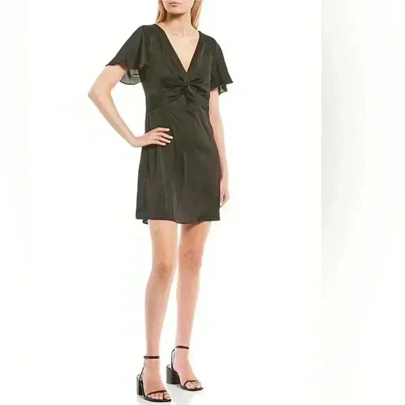 B. Darlin Little Black Dress Mini V Neck Twist Front Flutter Sleeve Homecoming - Picture 1 of 10